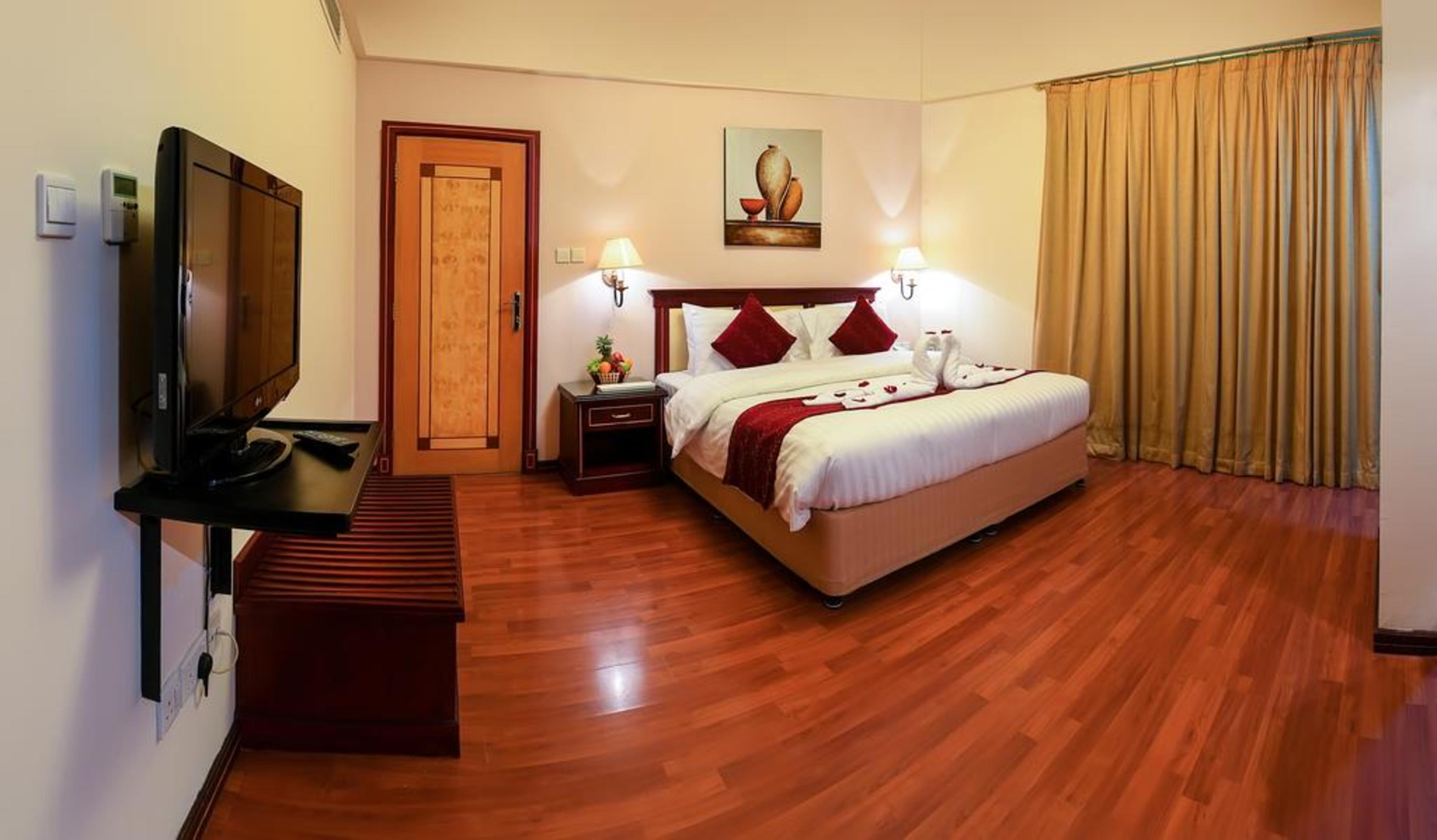 Marco Polo Hotel Manama Exterior photo